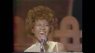 Aretha Franklin  - (LIVE)  Ain't Nothing Like The Real Thing