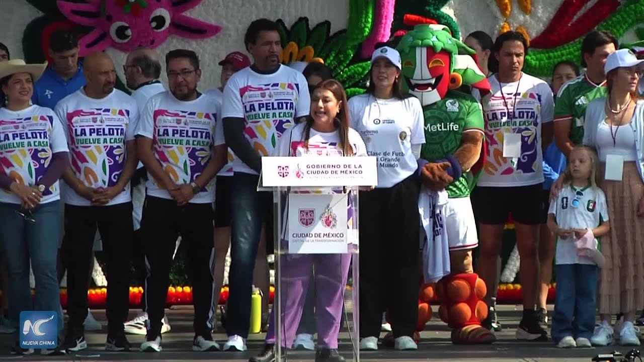 Ciudad de México logra récord Guinness con clase de fútbol más grande del mundo