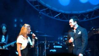 Shannon Noll &amp; Rachel Beck singing &quot;Don&#39;t Give Up&quot; at a Charity night 9.8.10