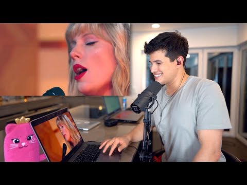 Vocal Coach Reacts to Taylor Swift - Lover (Acoustic Live) Video