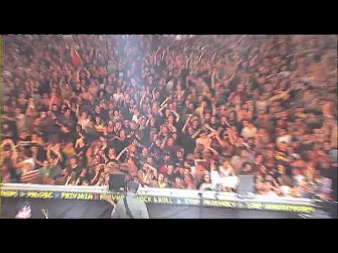Donots - Dead Man Walking (live @ Przystanek Woodstock 2011 - Poland)