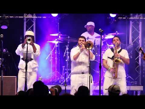 Instant Funk Live!