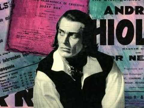 Andrzej Hiolski sings Toreador's aria from Bizet's "Carmen"