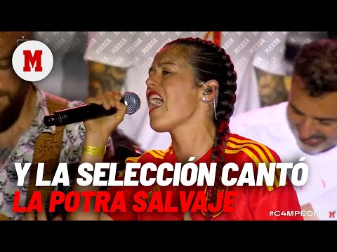 Y la selección por fin se volvió loco con su himno ¡la potra salvaje! I MARCA