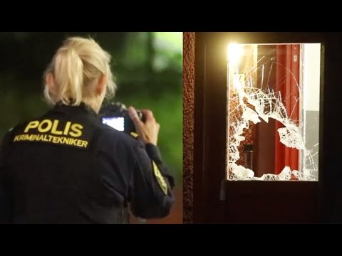 Två personer med livshotande skador efter skottlossning i Hjulsta