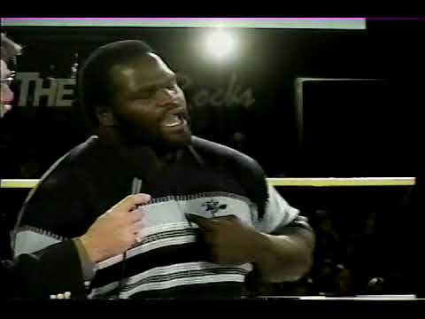 Dean Hill interviews Mark Henry