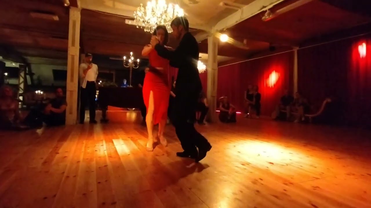 Video thumbnail for Liza Khuskivadze & Moritz Albert @ Tangoloft Berlin, 17. Aug. 2024, 1/3