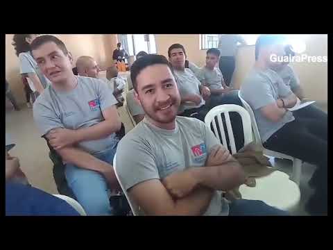 25 alumnos del curso Reparación de Celulares de Mauricio José Troche