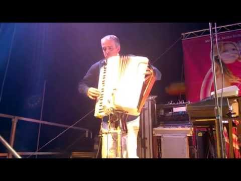 -MANI DI VELLUTO-   (Valzer)    ORCH. BARBARA LUCCHI E MASSIMO VENTURI