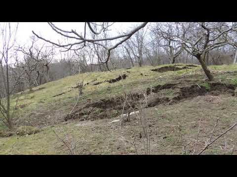 Alunecări de teren în comuna Văleni(1)