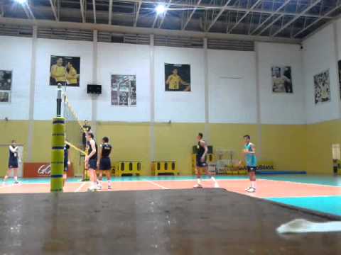 Thales Ziesemer treinando em Saquarema -RJ 12 jun 2014