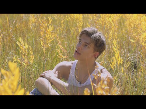 Video thumbnail for Wallflower