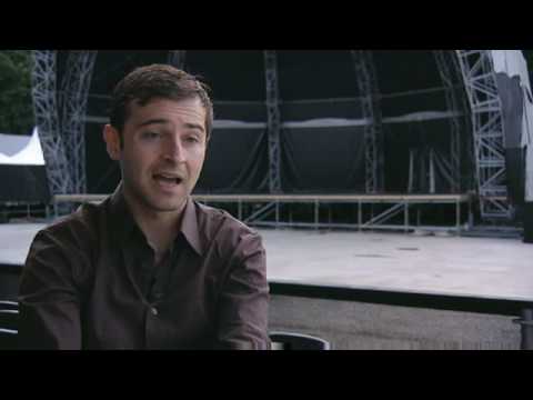 powernewz - Erkan Aki: Stimmgewaltig in den Sonnenuntergang.