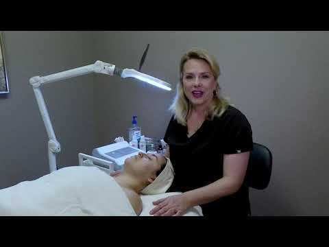 How to Apply a Professional Chemical Peel