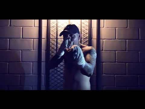 MC FAK E ITALLO ZK - DEIXA A FAVELA VENCER 