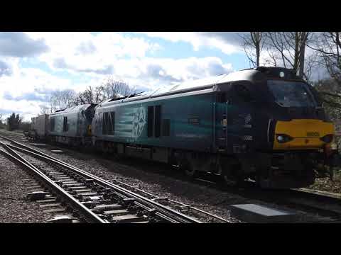 68005 and 68002 pass Haresfield near Gloucester with the 6V75 Berkeley to Crewe. 16-3-2021