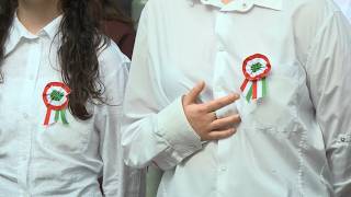 Főhajtás a Hősök templománál