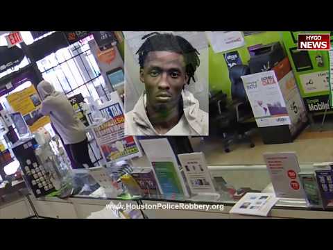 Robber drops to his knees to pray after getting locked in Houston store
