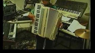 DIZZY FINGERS　ZEZ CONFREY  :accordion version