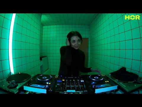 Elena Sizova / February 14 / 8pm-9pm