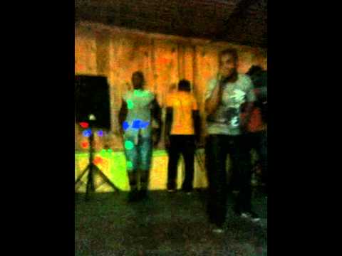 El Capitan JF y El Ome R Metiendo Mano en San Critobal