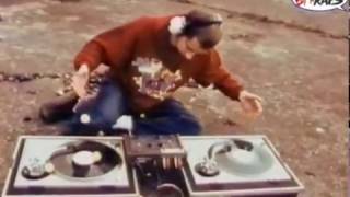 Absolute Beginner - Die Kritik An Platten Kann (VIDEO 1994)