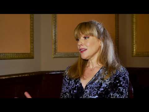 Emily Skinner on Becoming Georgia Holt