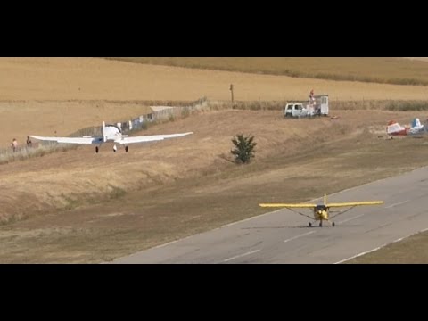 Opposite Runway Landing and Late Goaround!