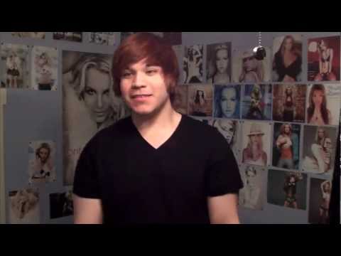 Will.i.am ft. Britney Spears - Scream And Shout (Sign Language)