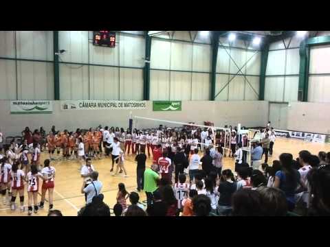 Leixões SC Castelo da Maia final juvenis feminino voleibol 2011 2012 entrega troféu.mp4.mp4