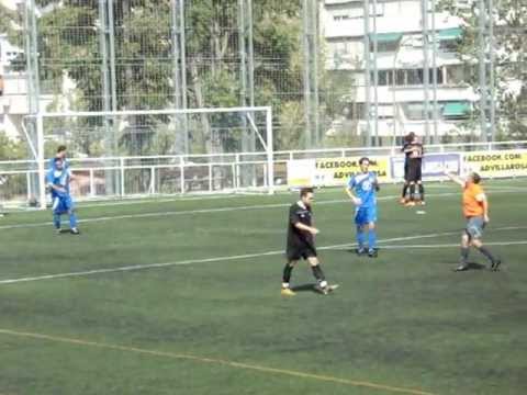 Minuto 20. Jose adelanta al C.D. Vicálvaro . 0 -1