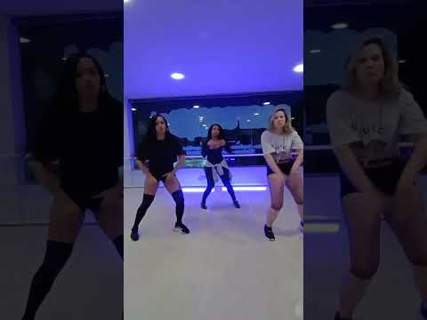 Late que eu tô passando - Valesca Popozuda - furacão 2000