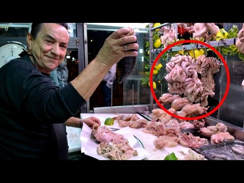 To the discovery of offal (frattaglie) ‪/ street food‬ in Naples