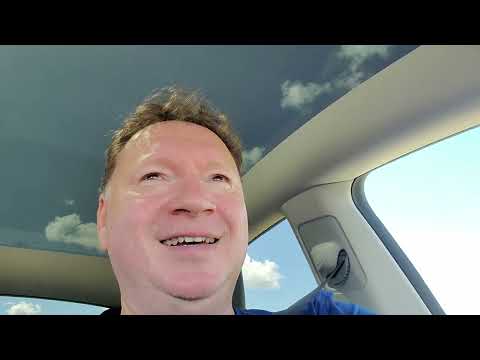 Milwaukee Tesla showroom. My first impressions from driving Tesla.