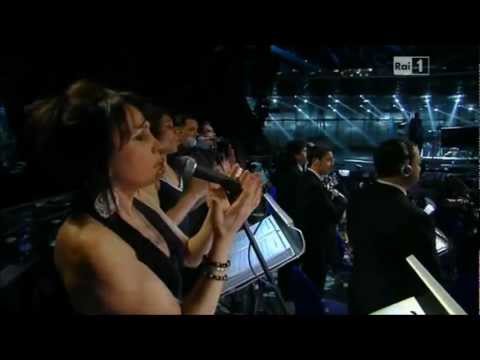 Sherrita Duran canta  al Festival di Sanremo 2012 per Adriano Celentano