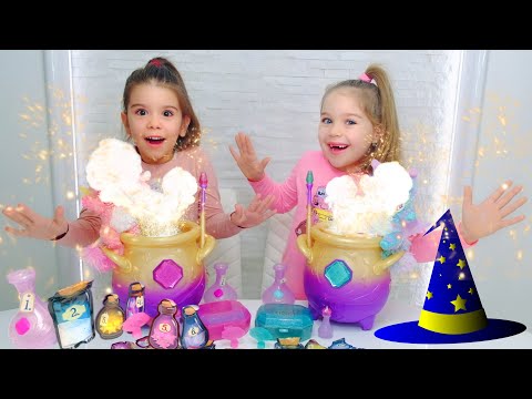 Arija i Sofija su stvorile Magičnog Ljubimca mešajući 7 ČAROBNIH SASTOJAKA u Magičnom Kazanu!