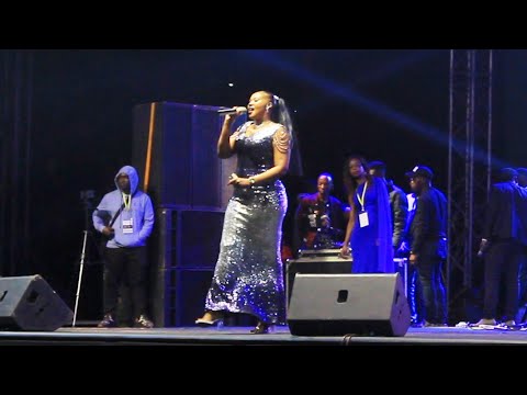 Lady Dianah Live performing Yesu Norikwera Live - Half Munyankore Rwandan super star