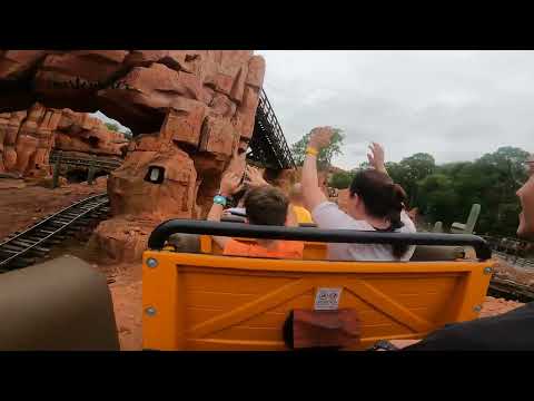 onride big thunder mountain railroad Disneyworld magic kingdom 2022