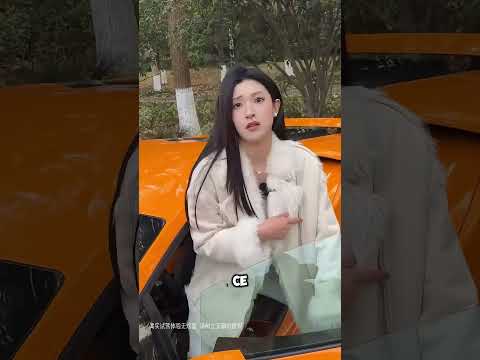 Experiența de a merge într-un Lamborghini a fost cu totul diferită de ceea ce mă așteptam.