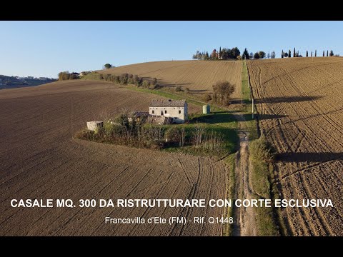 Casale mq. 300 da ristrutturare con corte esclusiva a Francavilla d'Ete (FM) | Rif. Q1449