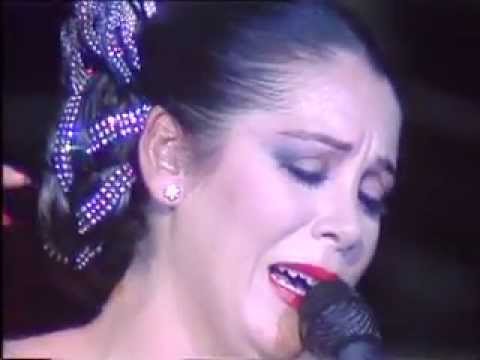 download lagu mp3 mp4 Isabel Pantoja Marinero De Luces, download lagu Isabel Pantoja Marinero De Luces gratis, unduh video klip Isabel Pantoja Marinero De Luces