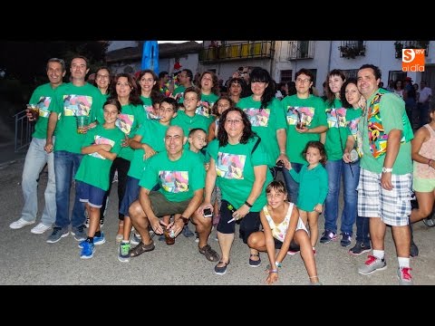Desfile de peñas en El Pedroso