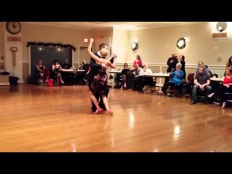  Eleonora Kalganova  and  Michael Nadtochi  are  dancing  to  the  vals  "  El viejo vals  "