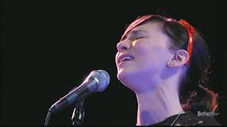 Download lagu Kim Walker Smith - I Love Your Presence I Remember. mp3 Download lagu Kim Walker Smith - I Love Your Presence I Remember. mp3