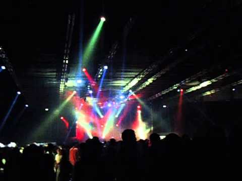 Fabio XB playing "Fallen D# Fat Angel (Fabio XB Mashup)"
