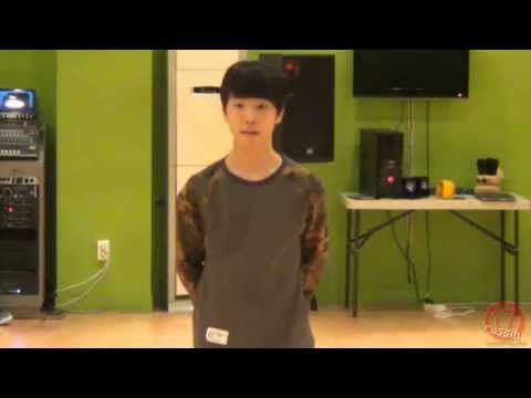 [CUT] Lee Chan solo stage. Dancing.
