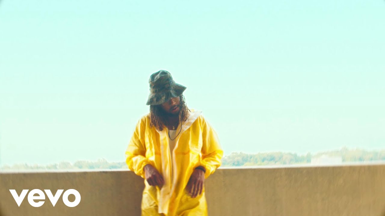 BREADBOX! - c.a.r.d.i.a.c. a.r.r.e.s.t. (Official Music Video)