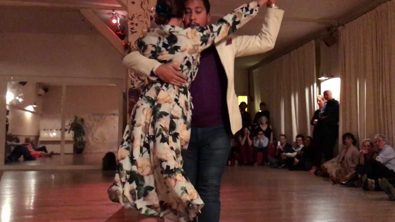 Video thumbnail for Soledad Larretapia & Octavio Fernandez "Lo pasado pasó" Carlos Di Sarli