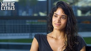 Star Trek Beyond | On-set with Sofia Boutella 'Jaylah' [Interview] video