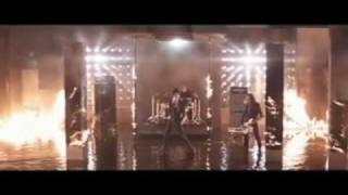 Tokio Hotel - World Behind My Wall (OFFICIAL VIDEO)